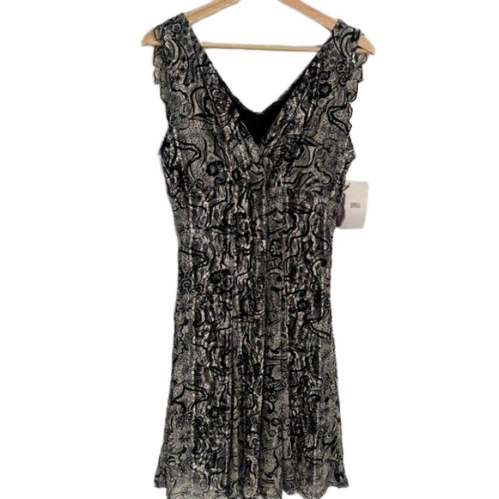 Donna Black & White Floral Lace Overlay Empire Waist V-Neck Midi Dress Size L